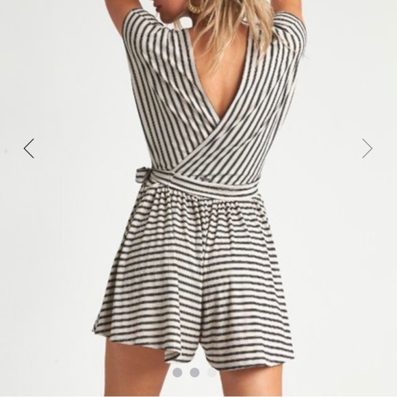 Billabong Easy Day Jumpsuit Romper - Small - Picture 2 of 6